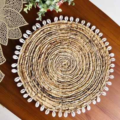 Natural Banana Leaf Placemats with Shells