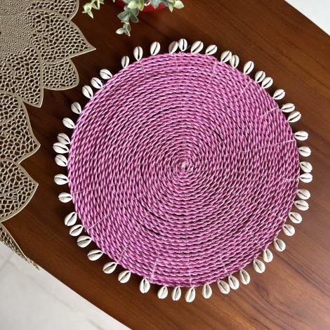 Coloured Raffia Placemats with Shells (Pink)