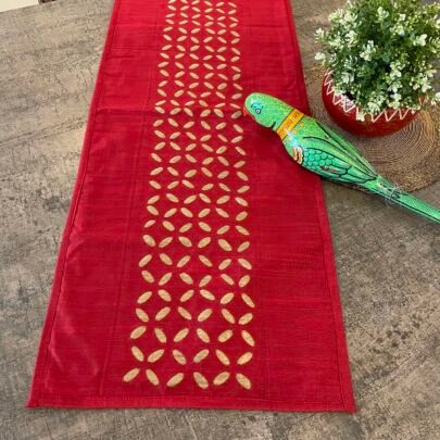 Silk Appliqué Table Runner (Red)