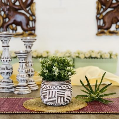 Wooden Plant Holder (Medium, Design 3)