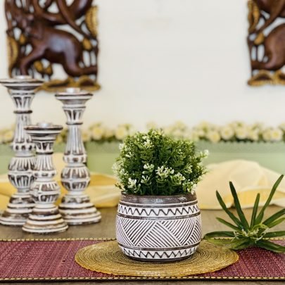 Wooden Plant Holder (Medium, Design 2)