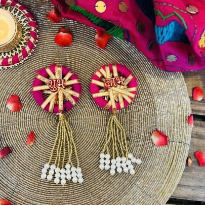 Festive Door Hangings (Set of 2, Pink)