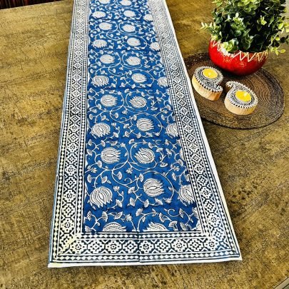 Cotton Table Runner (Blue Tulips)