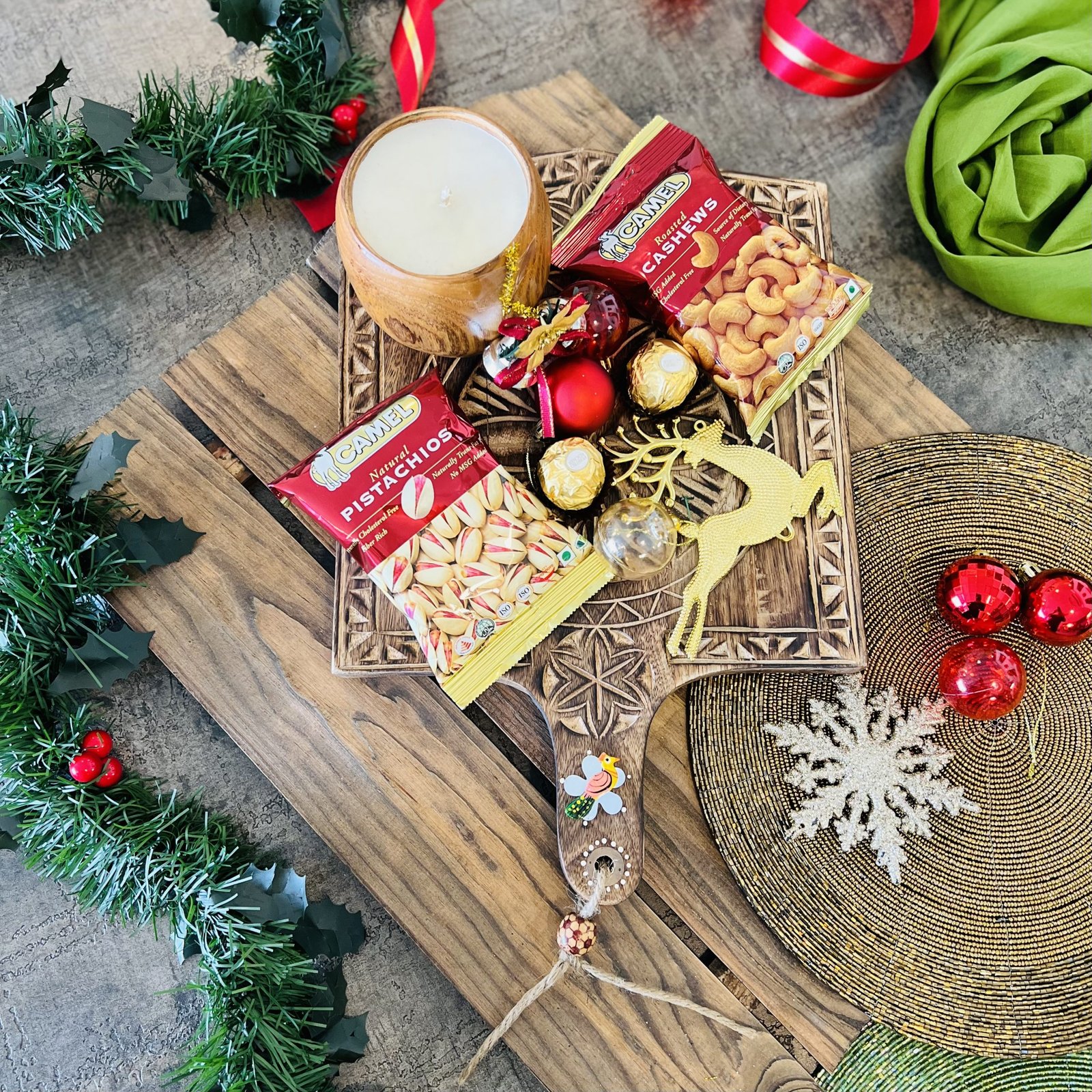 Festive Christmas and New Year Gift Hamper 5 (Medium) - Image 3