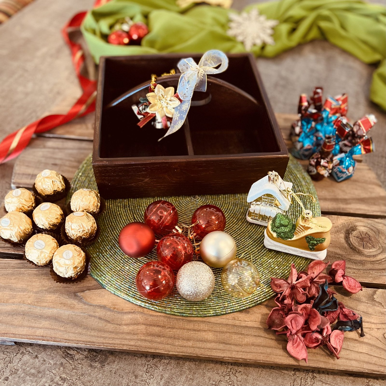 Festive Christmas and New Year Gift Hamper 4 (Medium) - Image 6