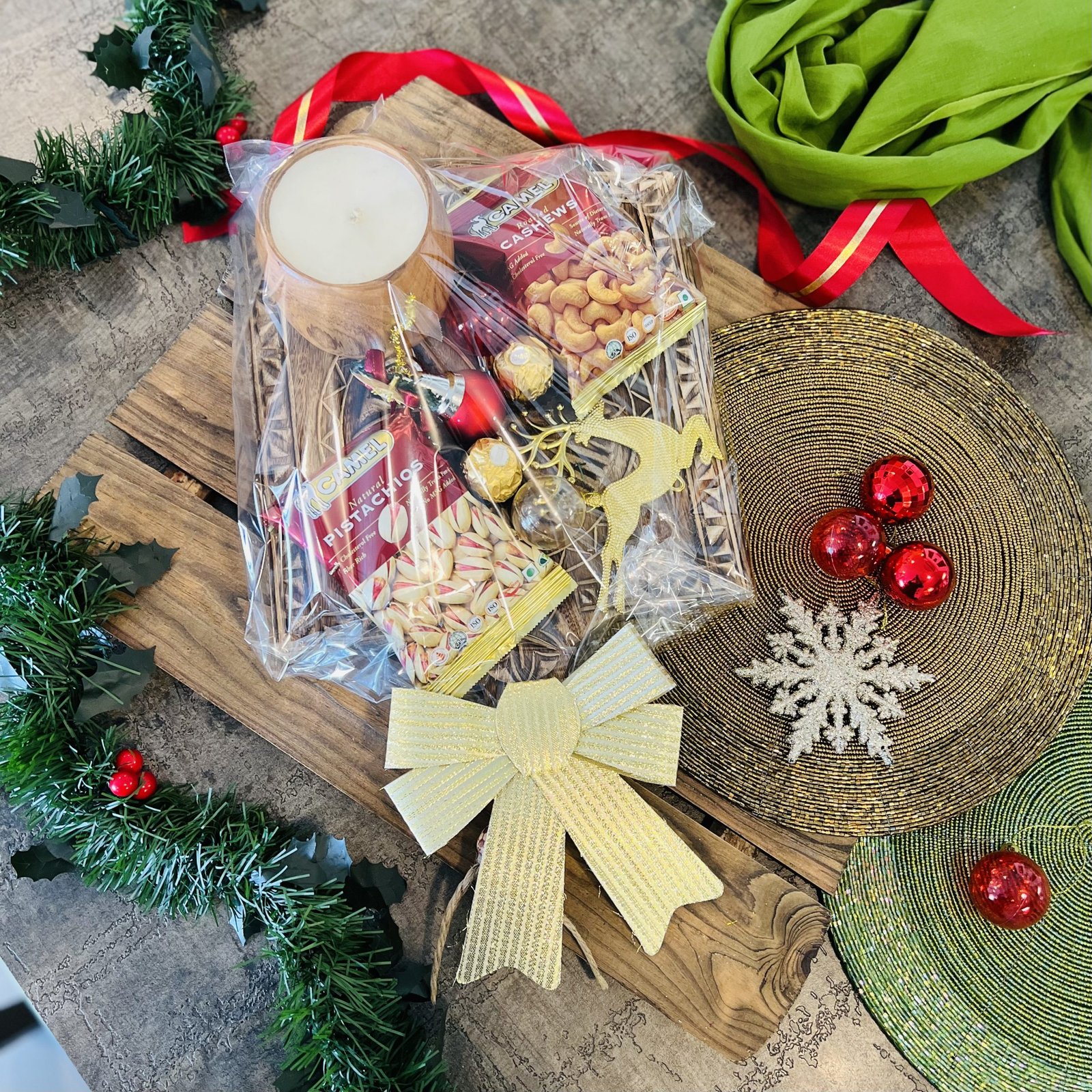 Festive Christmas and New Year Gift Hamper 5 (Medium) - Image 2
