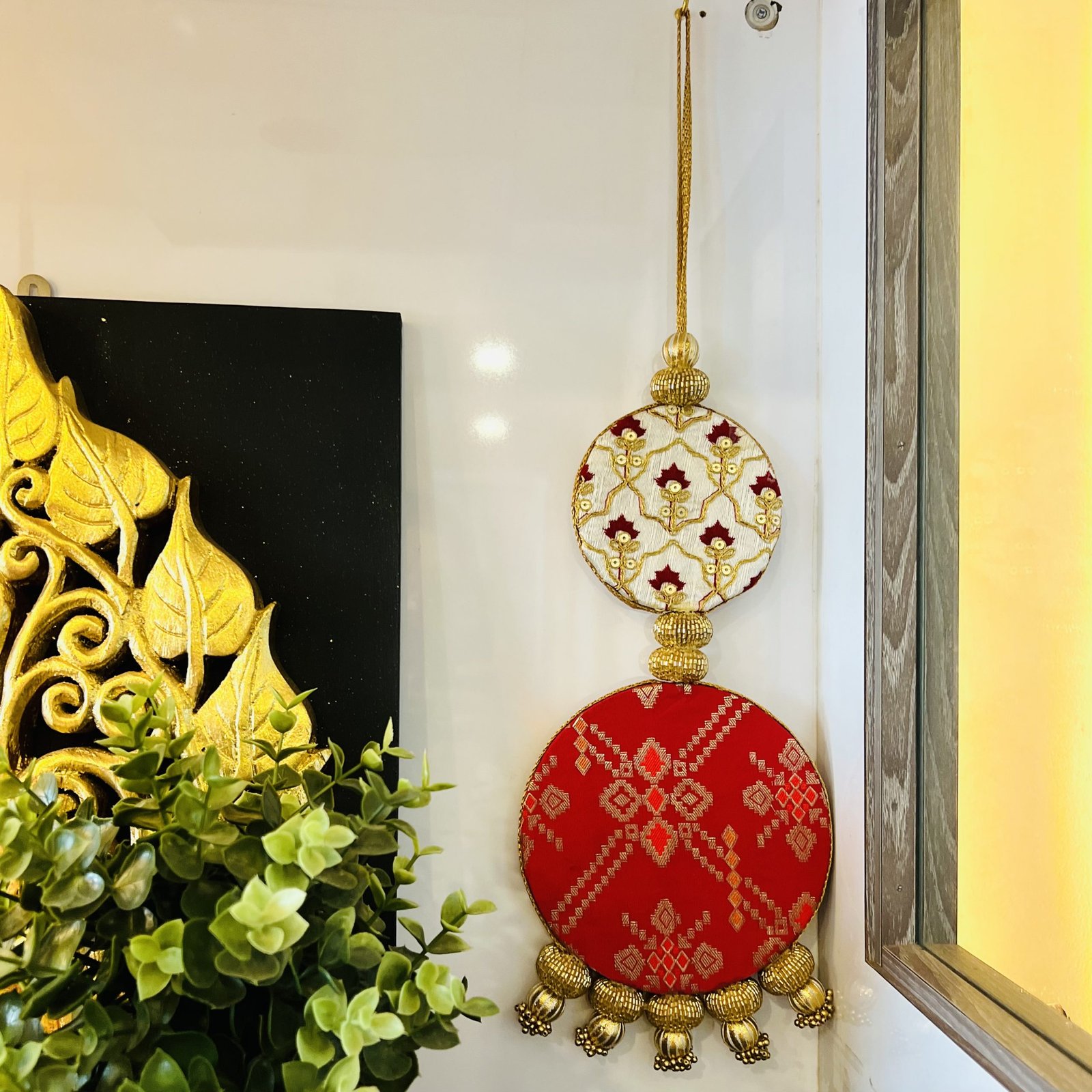 Festive Door and Wall Hanging (D1)