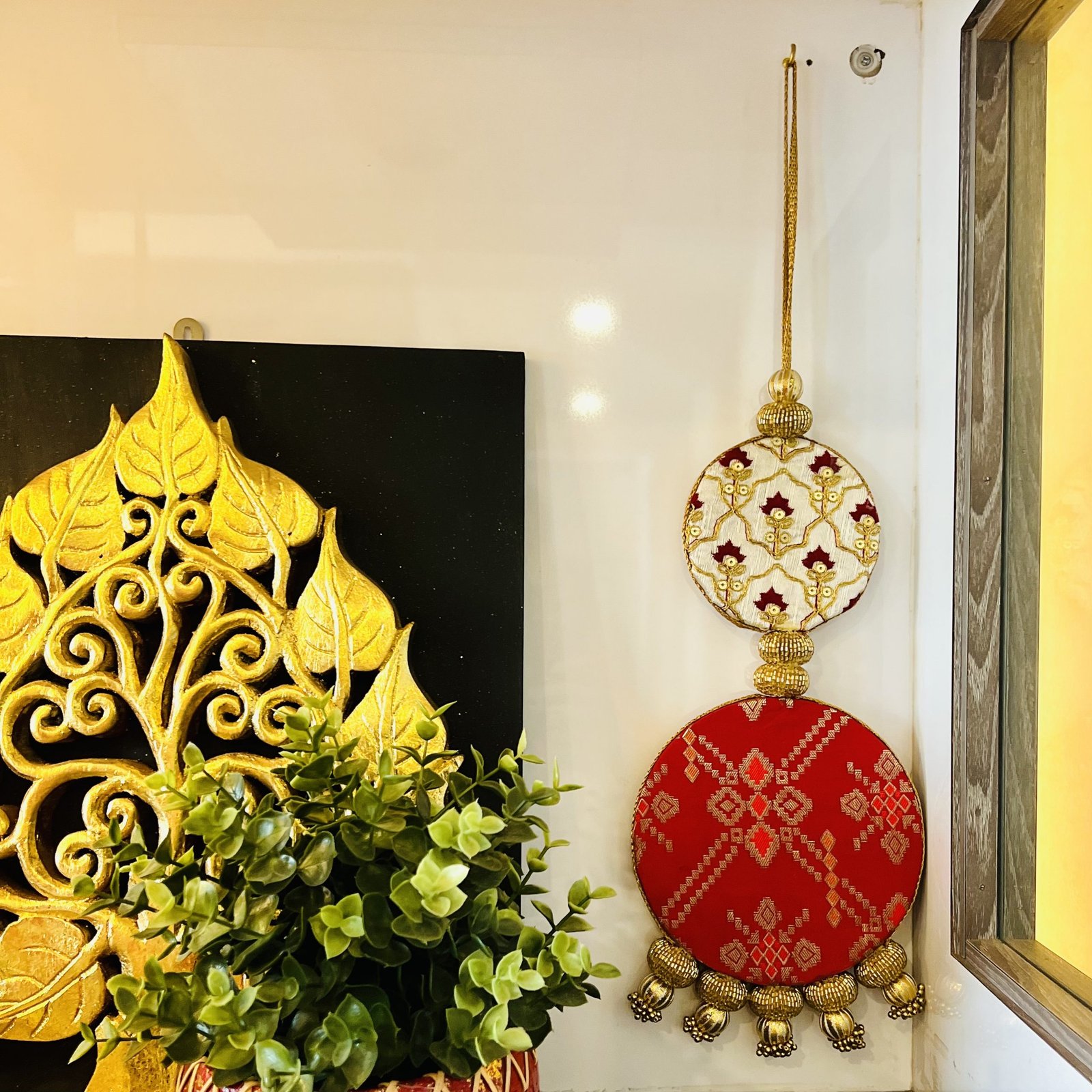 Festive Door and Wall Hanging (D1) - Image 3
