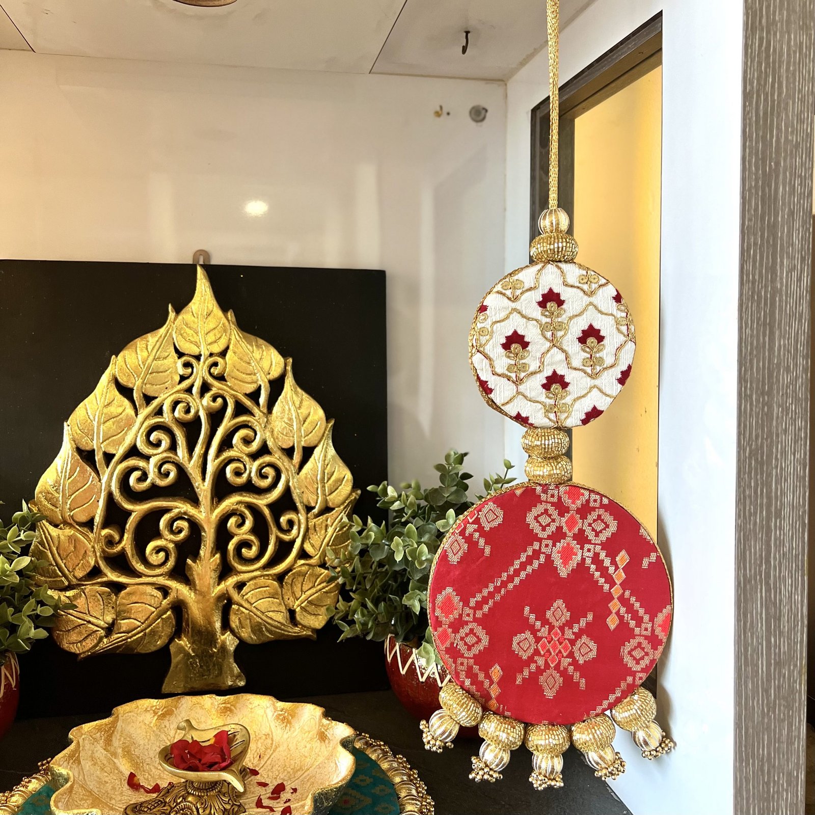 Festive Door and Wall Hanging (D1) - Image 2