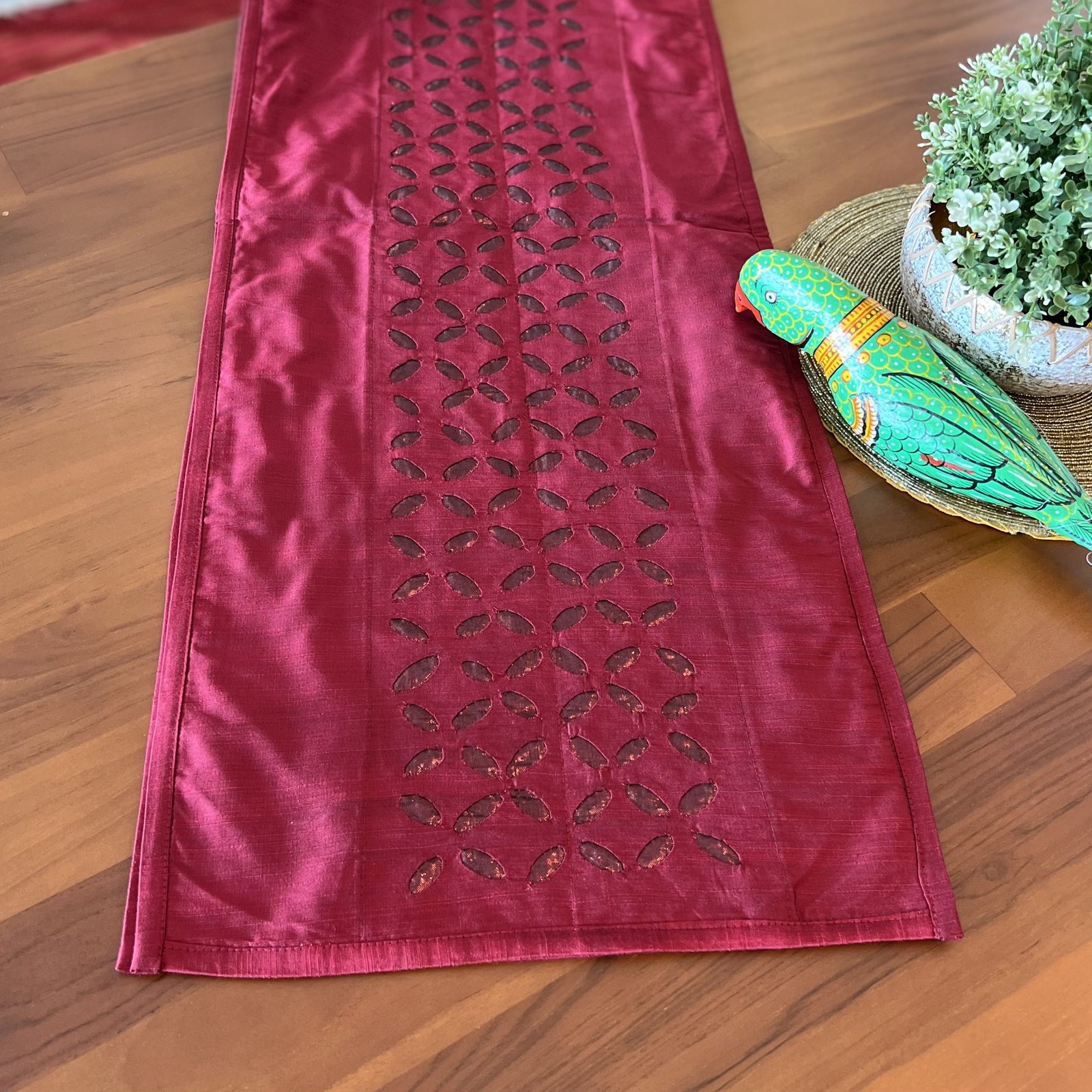 Silk Appliqué Table Runner (C2) - Image 3