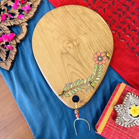 Teak Wood Platter (Oval, Leaf and Flower Design) - Image 4