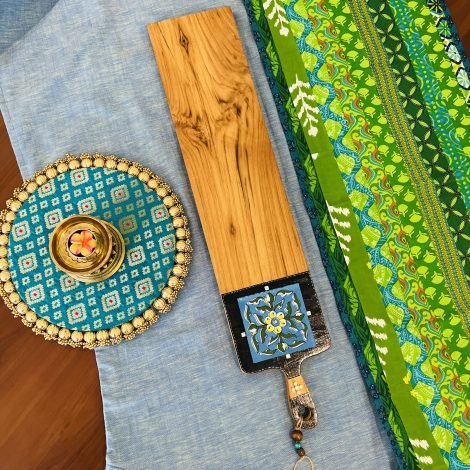 Teak Wood Platter (Long, Blue Tile Design)