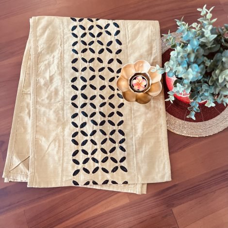 Silk Appliqué Table Runner (C9) - Image 3