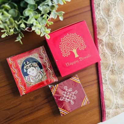 (NV2) Divinity Festive Gift Set