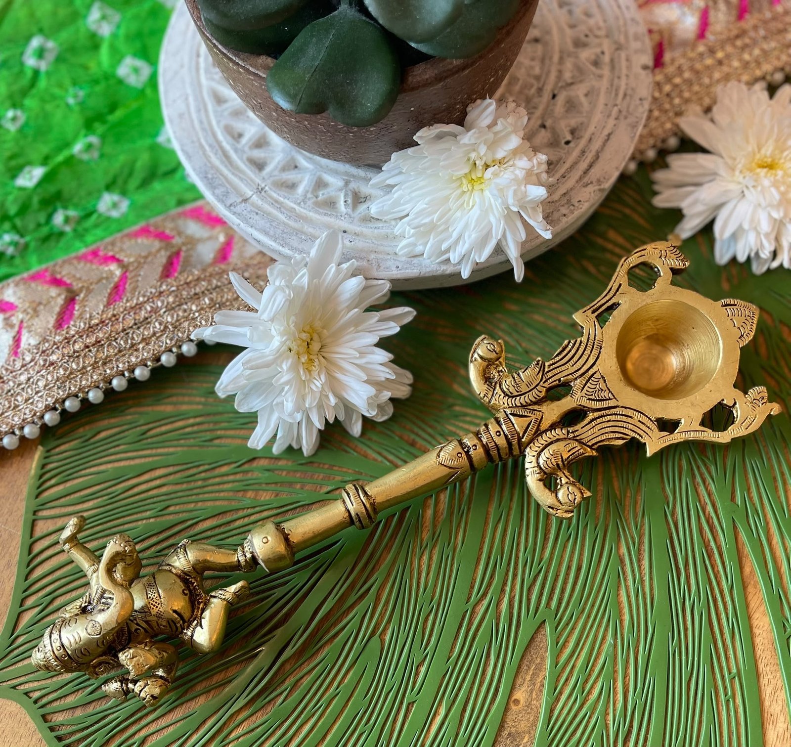 Brass Diya Arti Spoon (Ganesha) - Image 4