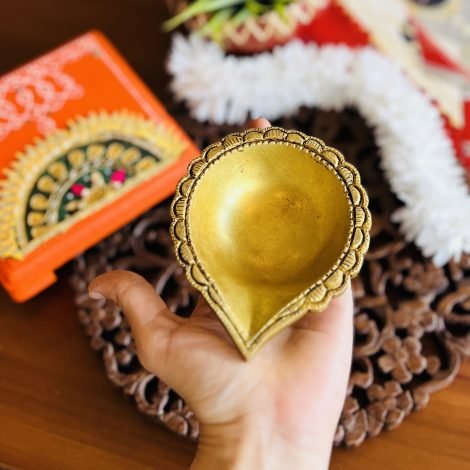 Hand-painted Board & Brass Diya Gift Set (D1) - Image 7