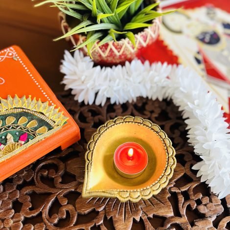 Hand-painted Board & Brass Diya Gift Set (D1) - Image 10