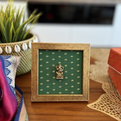 Brass Idol Frame (Ganesha Green E)