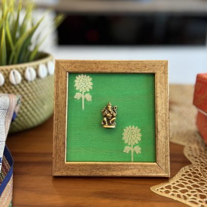 Brass Idol Frame (Ganesha Green A)