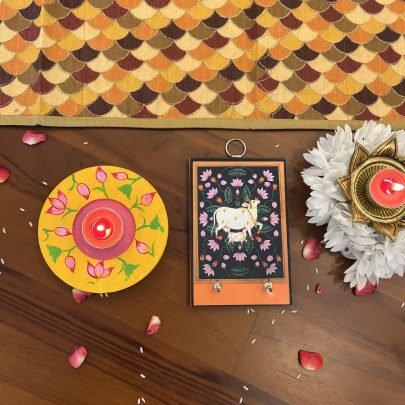 Festive Keyholder & Tea light holder Gift Set (Pichwai Mustard)