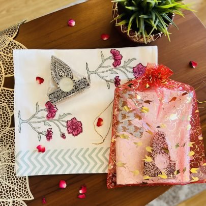 Table Runner & Block Diya Gift Set (D1)