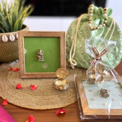 Brass Idol Frame & Diya Gift Set (Ganesha Green D)