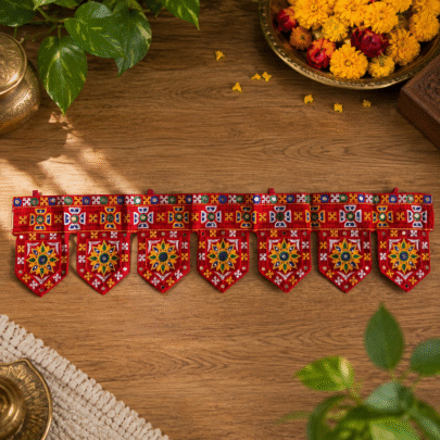 Embroidered Mirrorwork Toran (Banner Red Star)