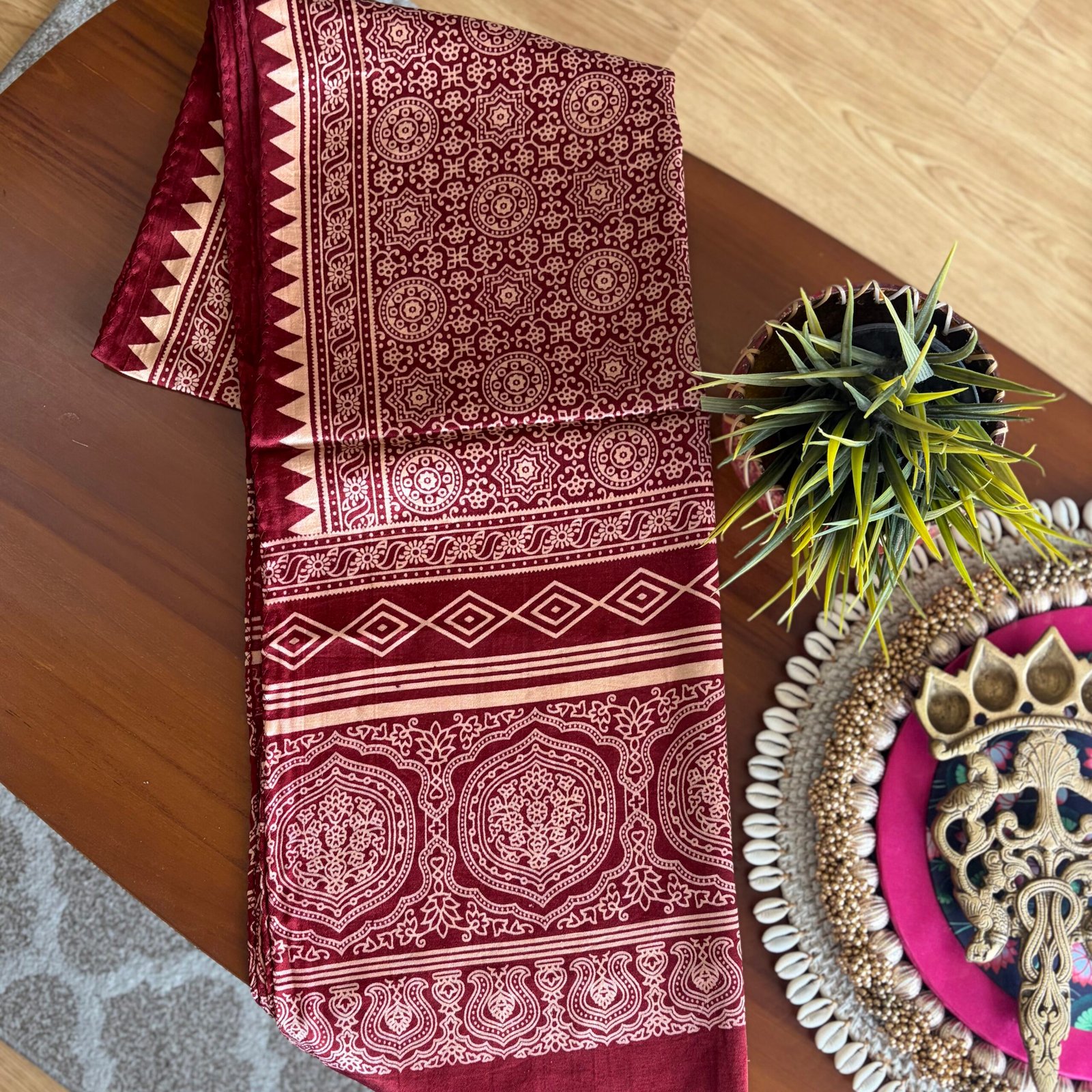 Mashru Silk Stole (Maroon Geometric) - Image 2