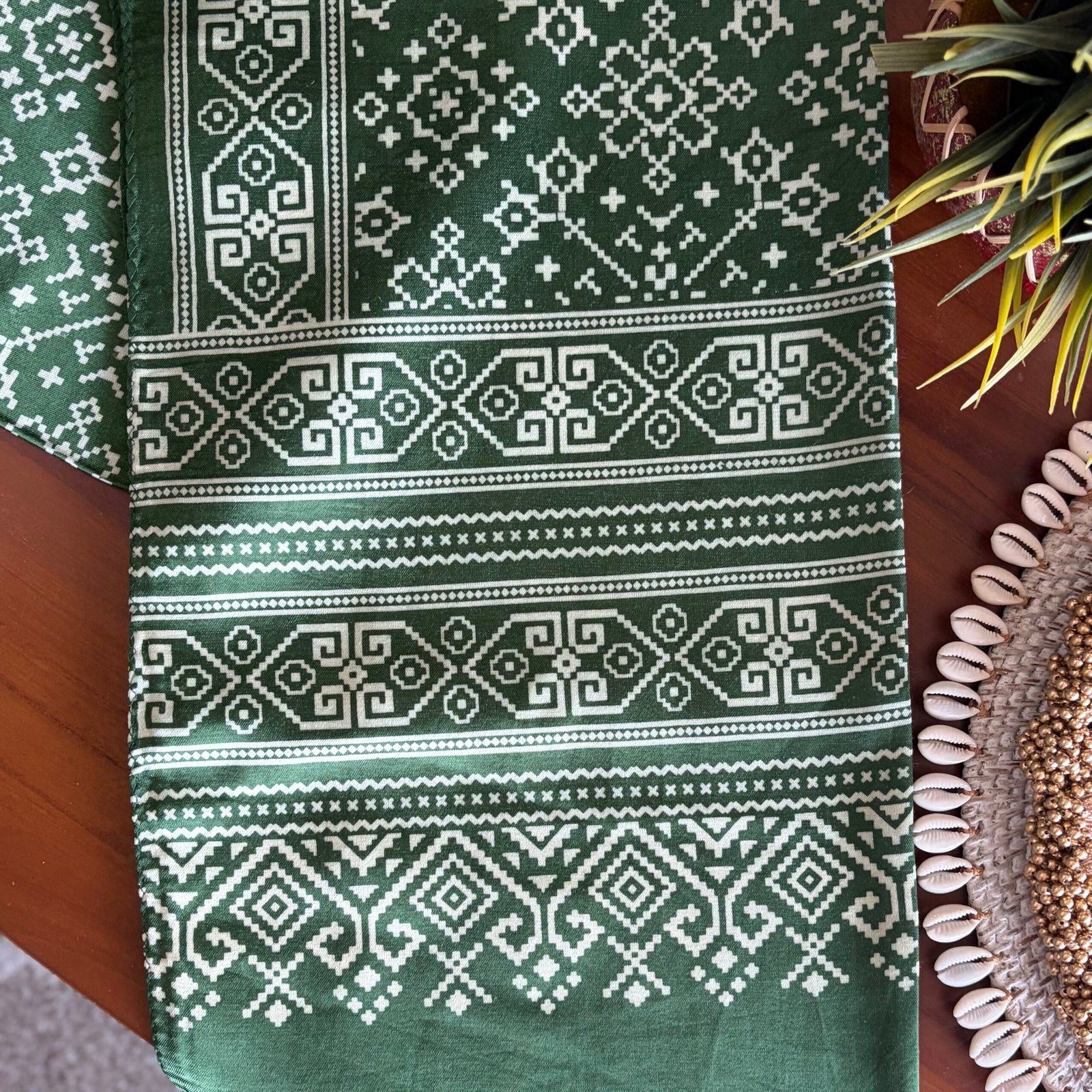 Mashru Silk Stole (Green Patola) - Image 3