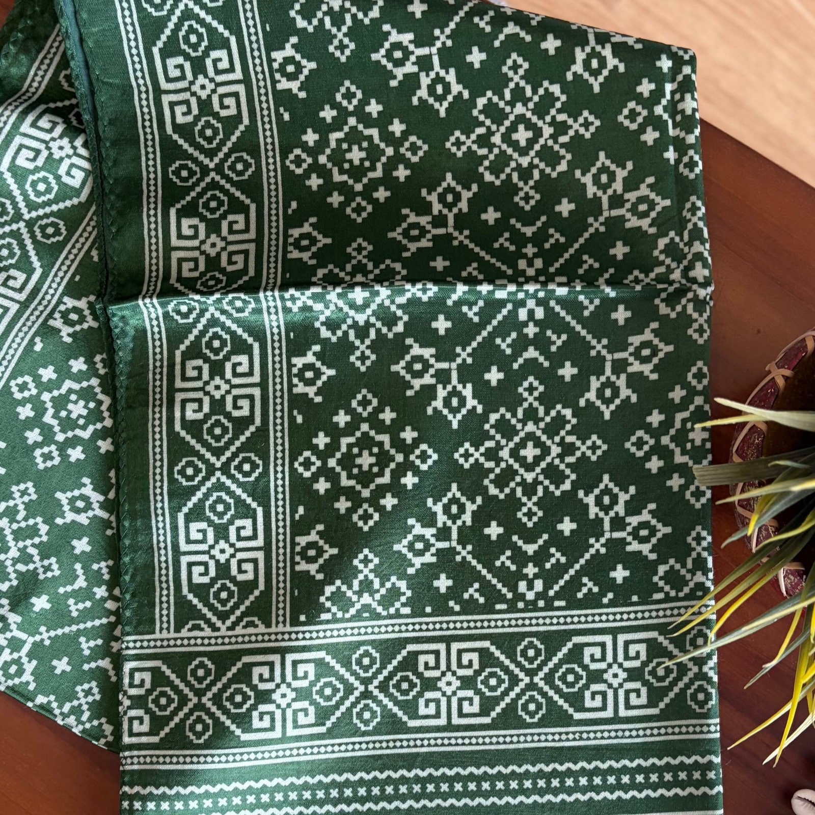 Mashru Silk Stole (Green Patola) - Image 4