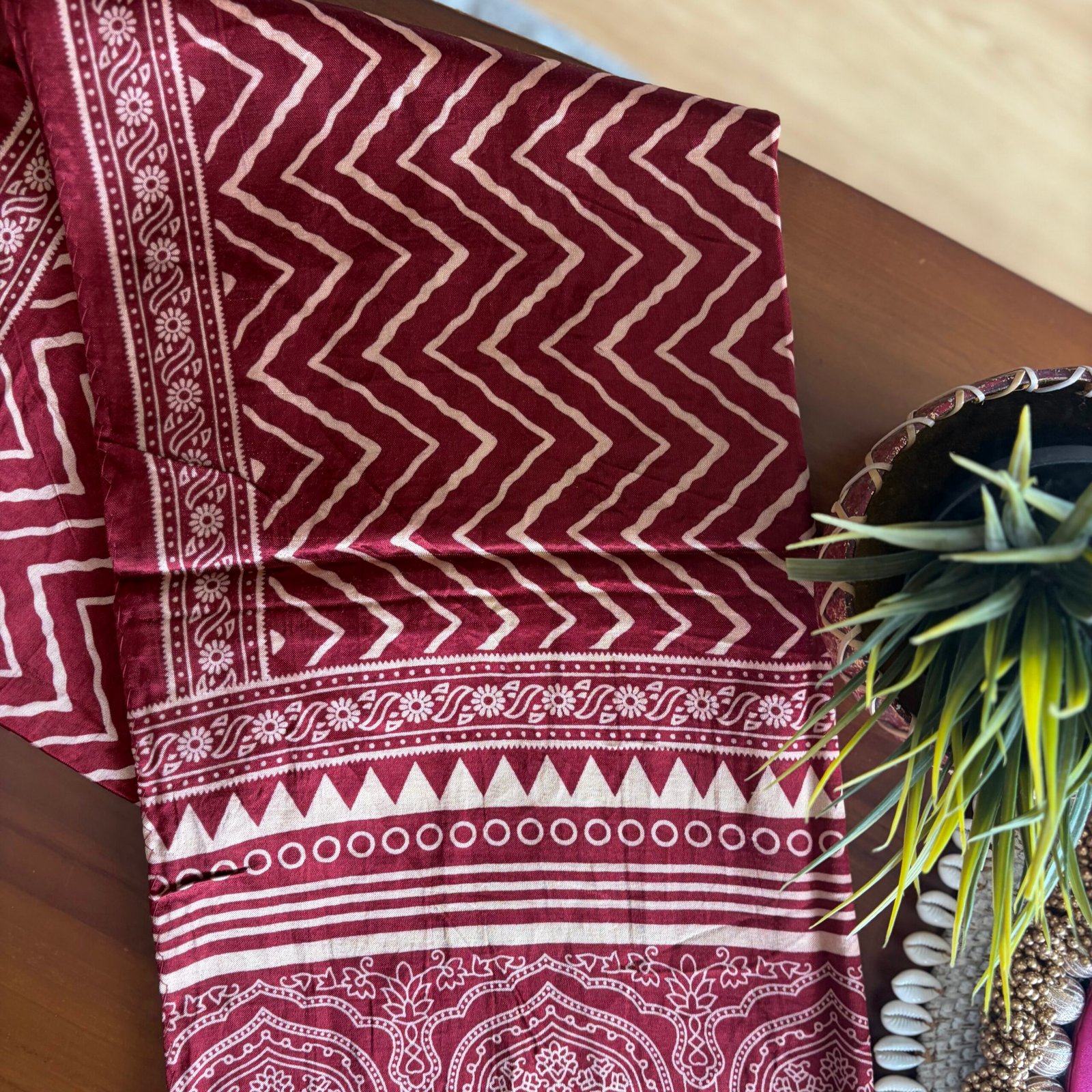 Mashru Silk Stole (Maroon Zig Zag) - Image 4