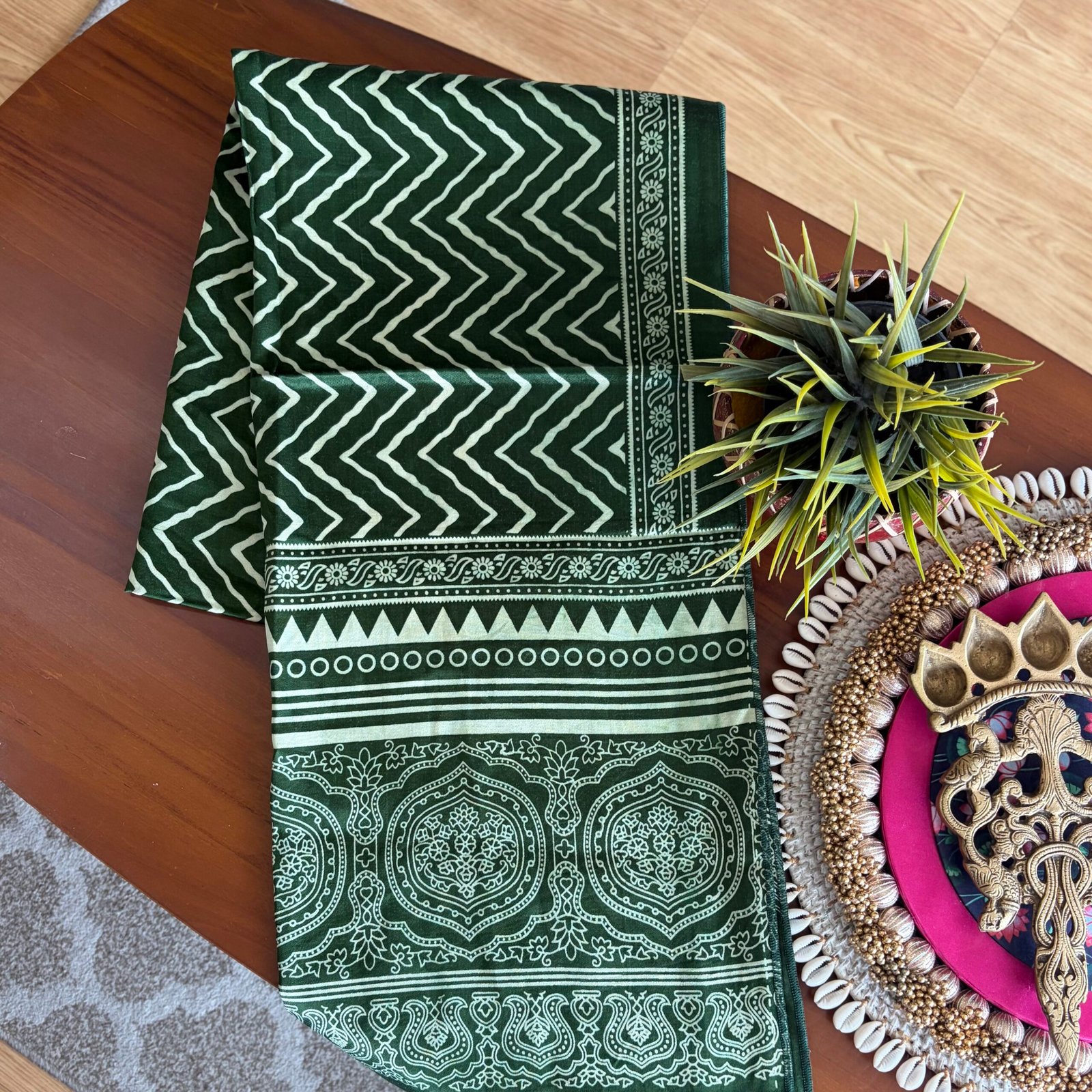 Mashru Silk Stole (Green Zig Zag) - Image 2