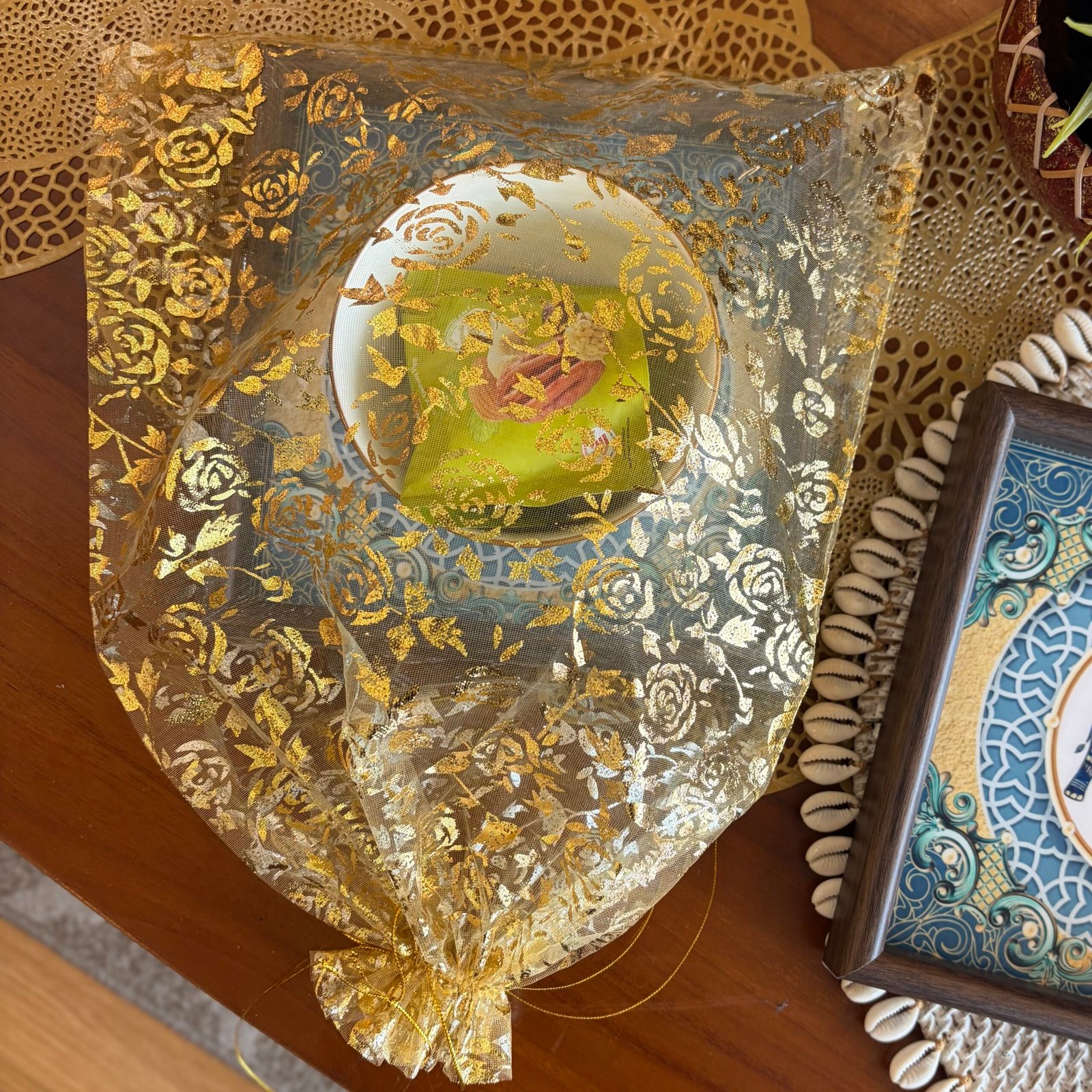 Wooden tray, Ceramic Bowl & Nuts Gift Set (Green Leaf) - Image 5
