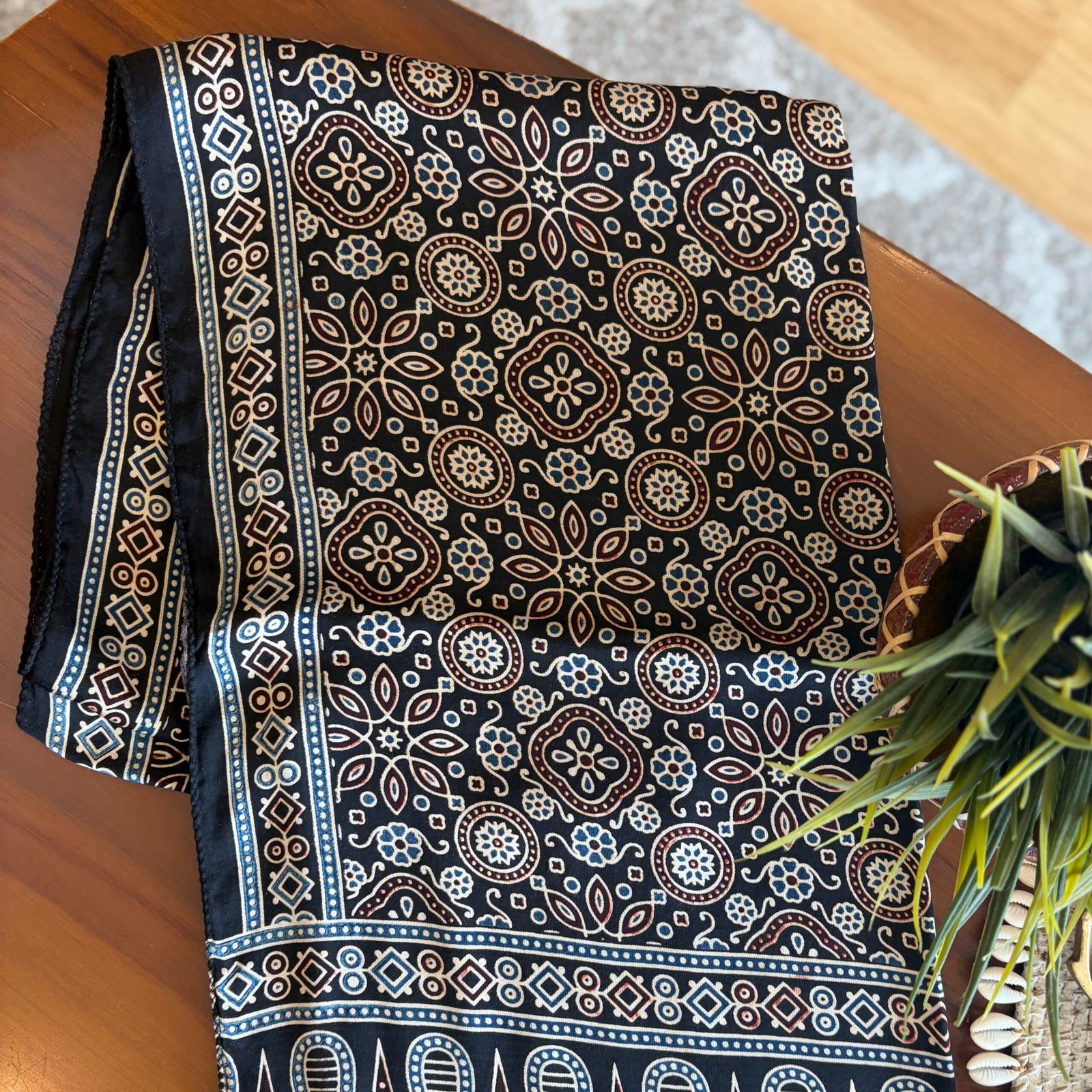 Modal Silk Stole (B2) - Image 4