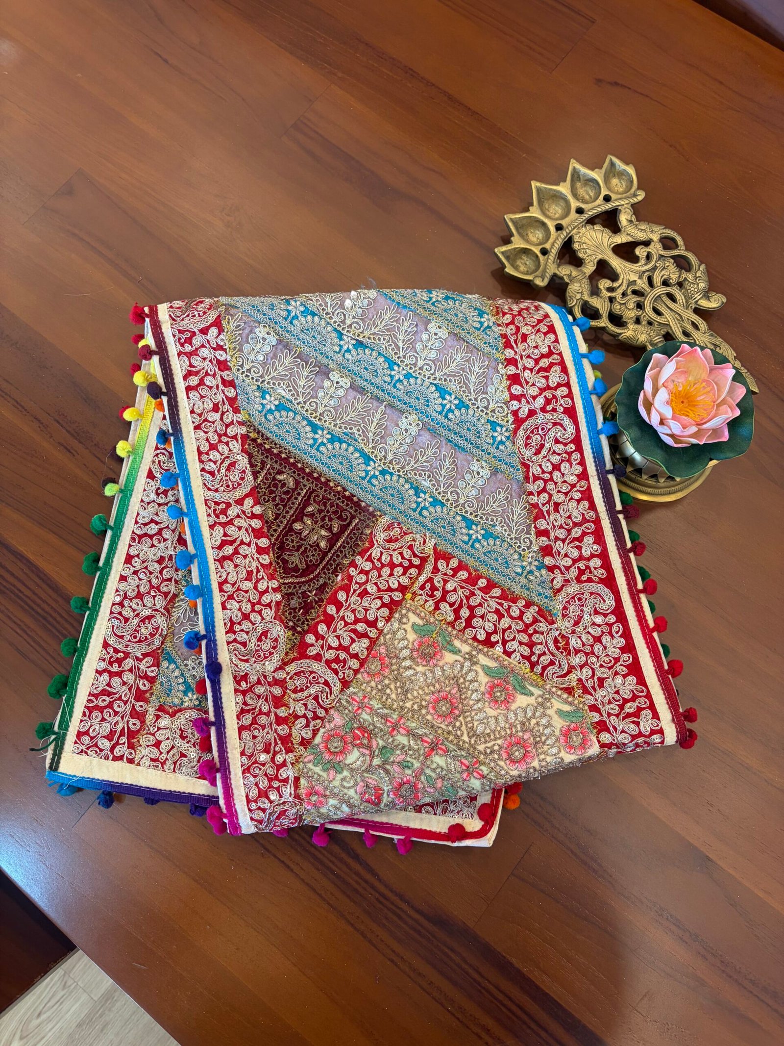 Festive Table Runner (D2) - Image 2