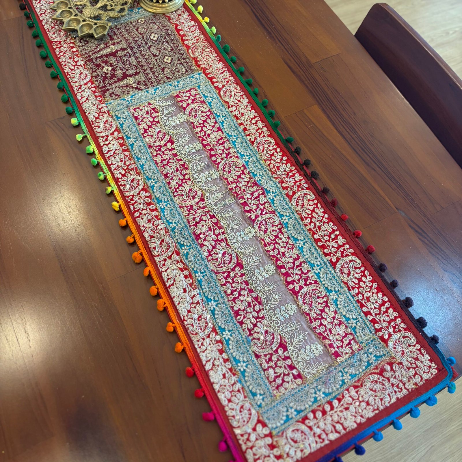 Festive Table Runner (D4) - Image 3