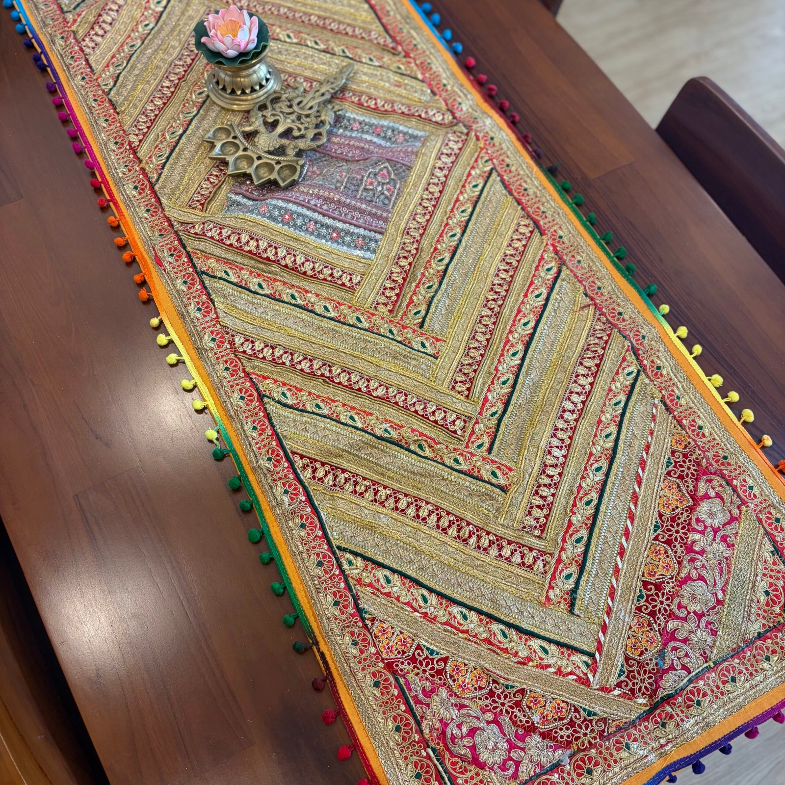 Festive Table Runner (B) - Image 2