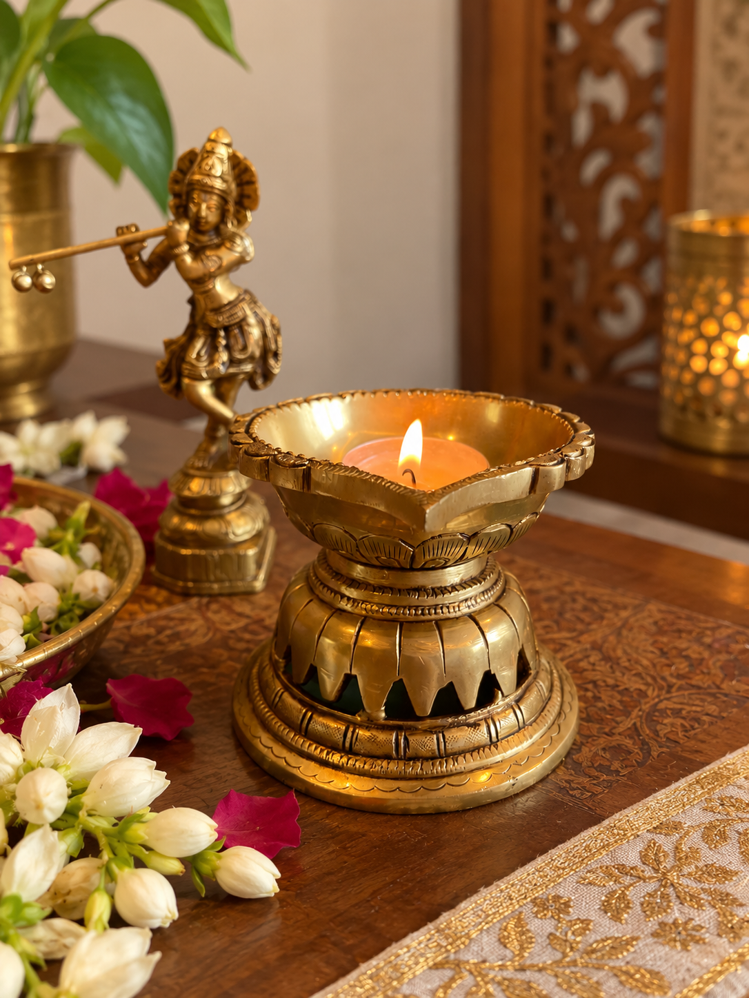 Brass Agal Lamp