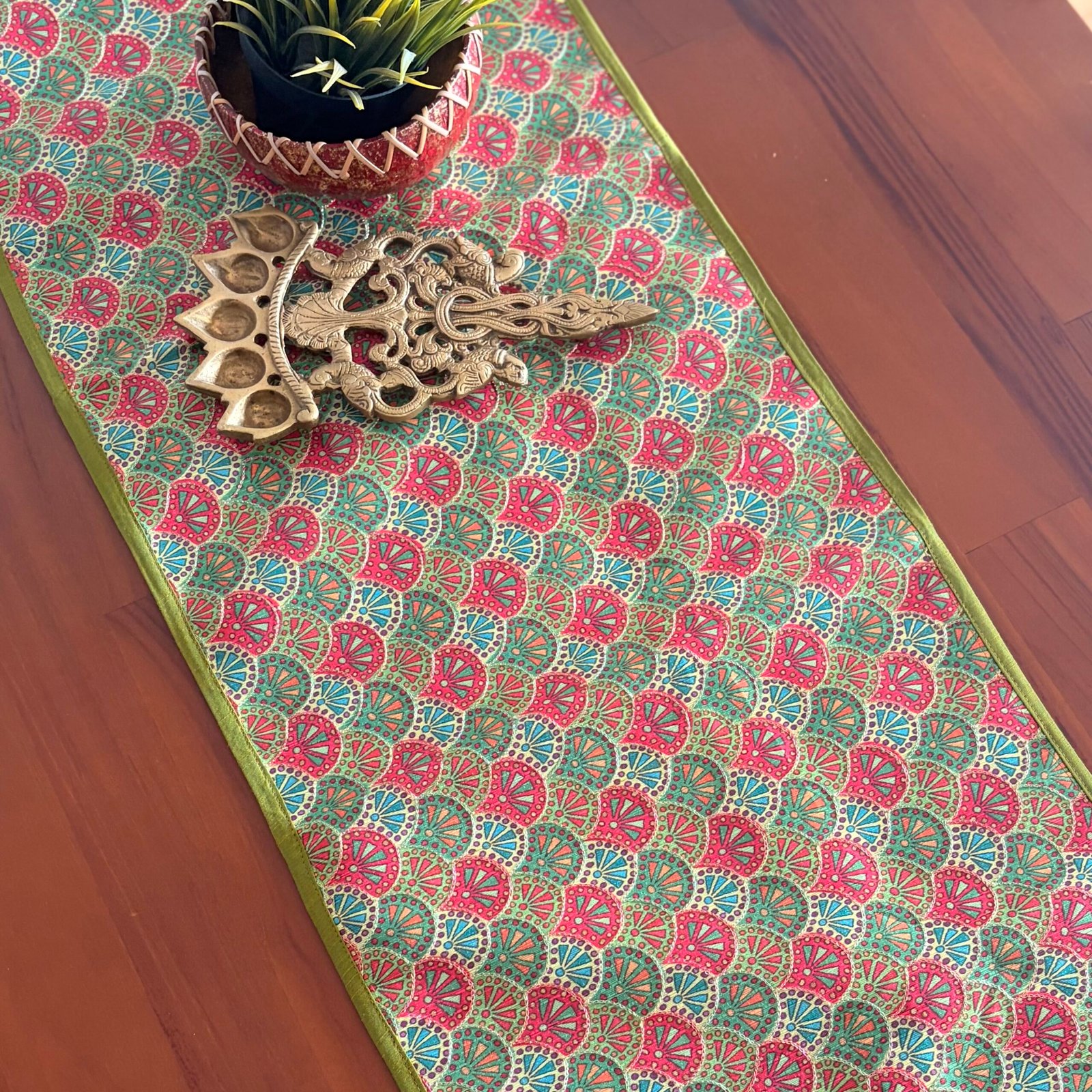 Silk Table Runner (Geometric Green) - Image 2