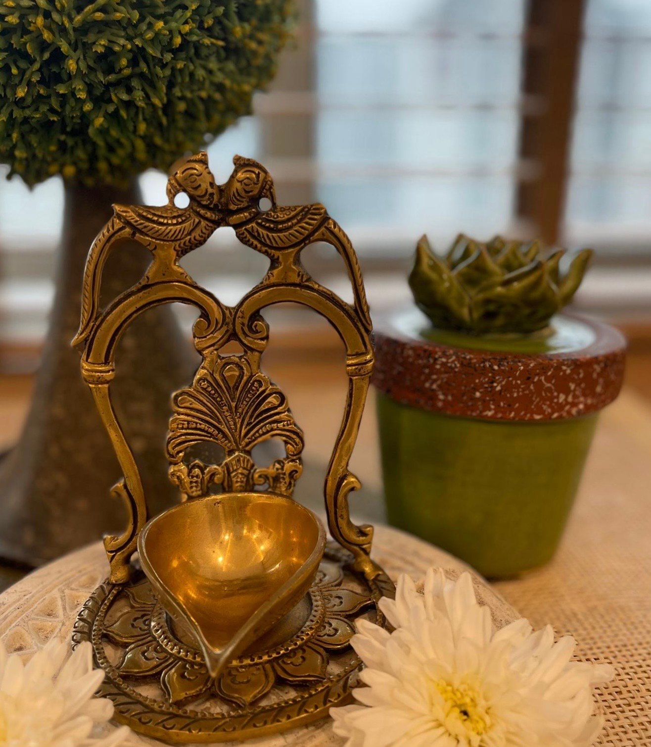 Brass Double Parrot Lamp - Image 4