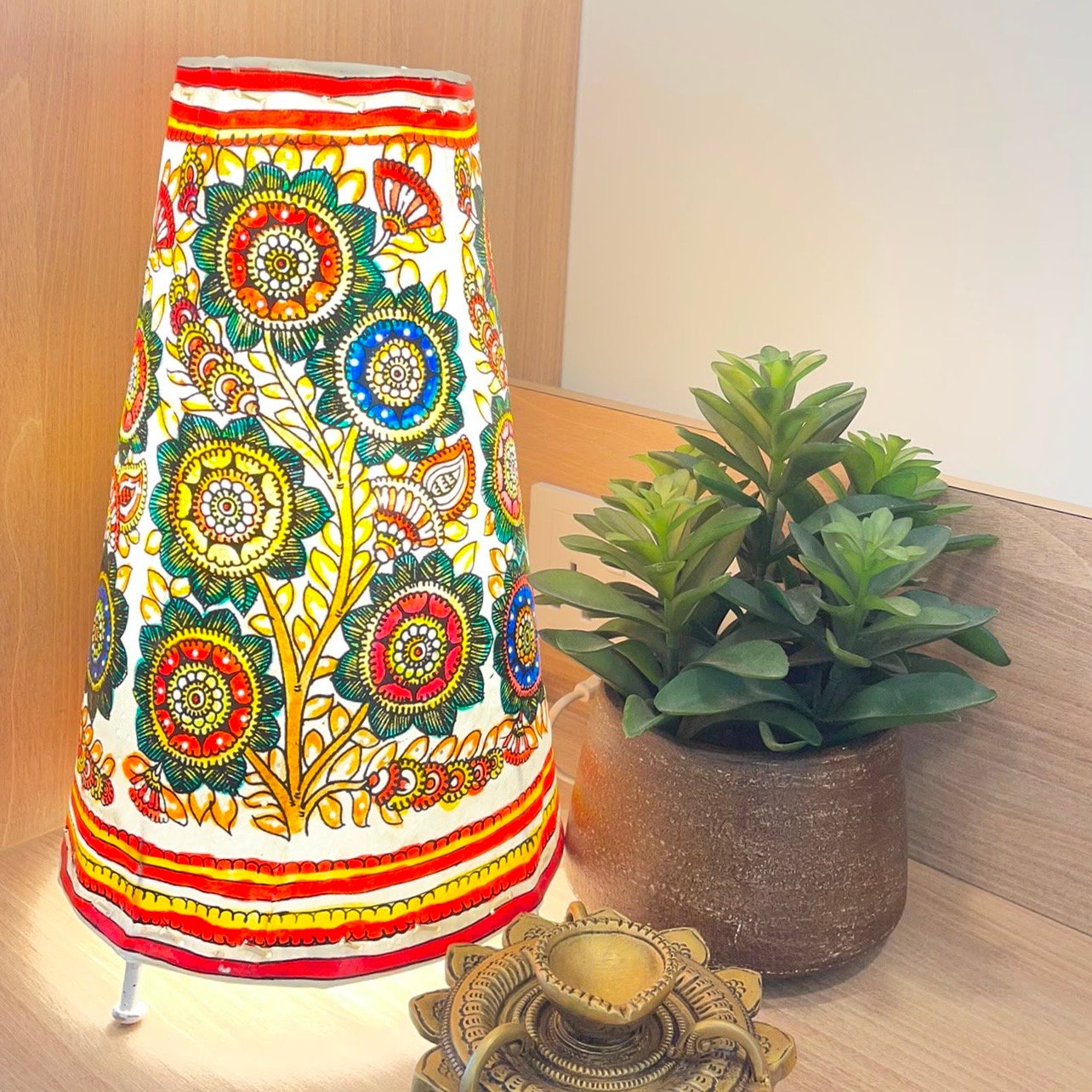Hand painted Leather Table Lamp (Tholu Bommalata Tree)