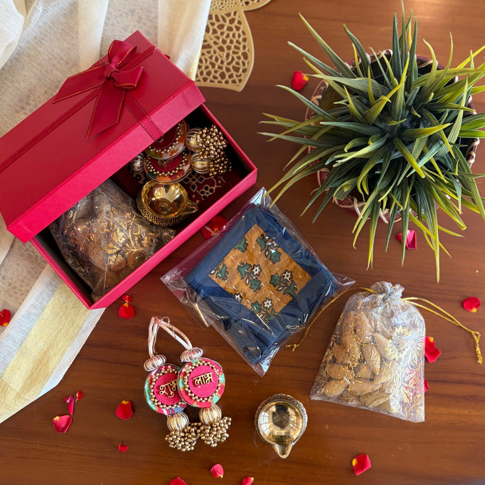 Festive Joy Gift Set (FR Mustard w Flowers)